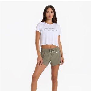 Vuori Clementine Short 2.0 Women's Performance Shorts Size S light oregano